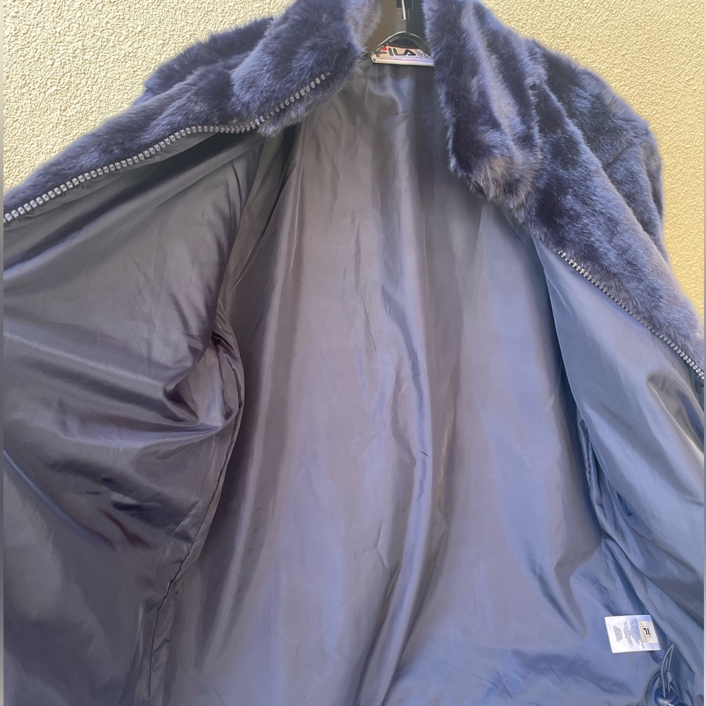 FILA Faux Fur Jacket - Picture 4 of 7
